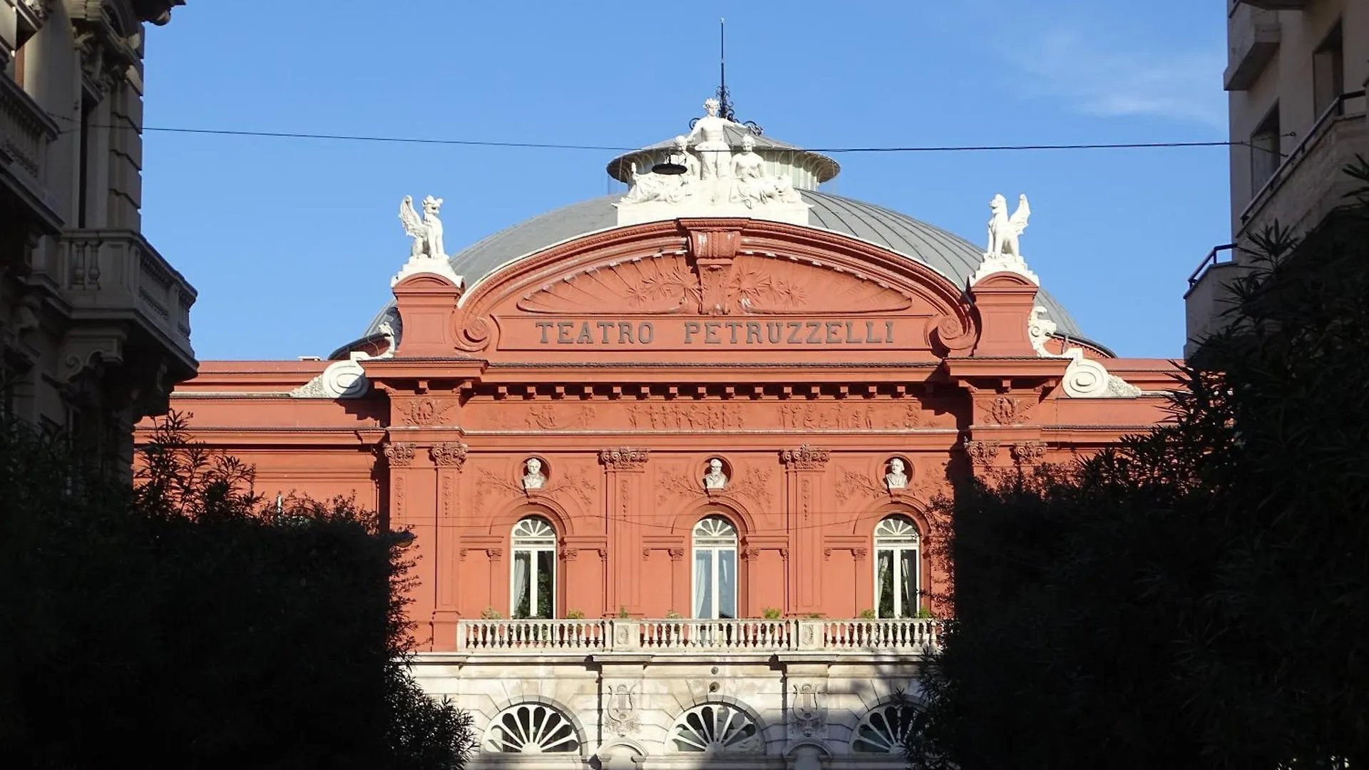 Al Teatro Rooms Bari İtalya